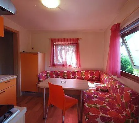 Acquaviva Village Camping ホリデーパーク *