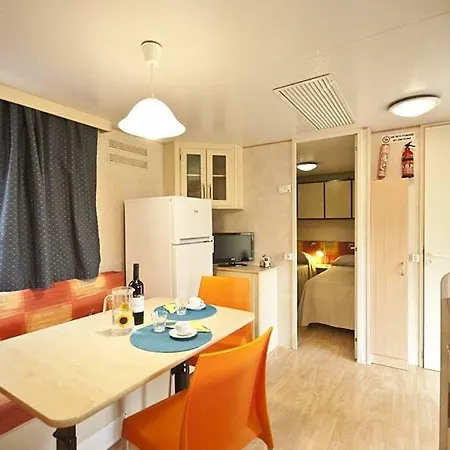 Acquaviva Village Camping ホリデーパーク